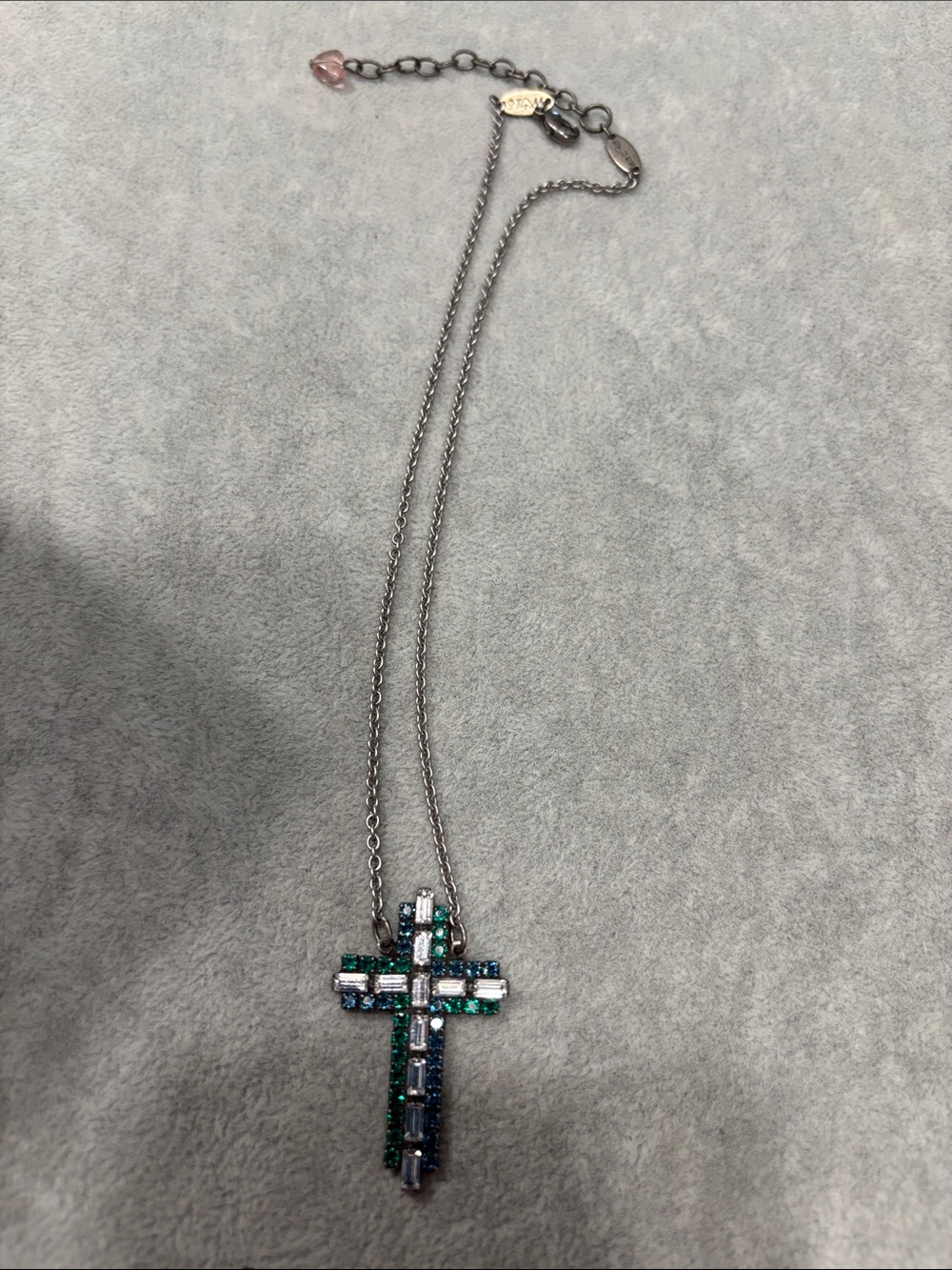 Sabika W16 cross necklace